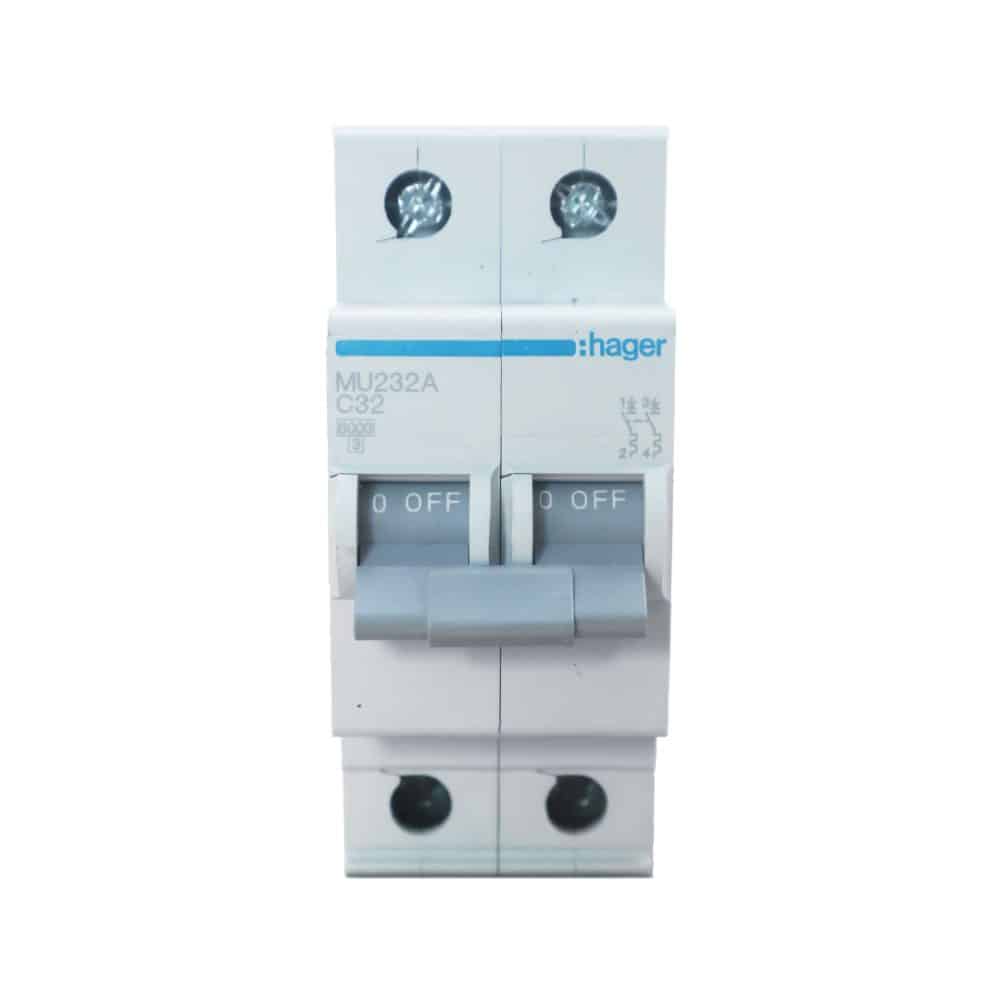 ¿Cuál es la función principal de los interruptores automáticos?