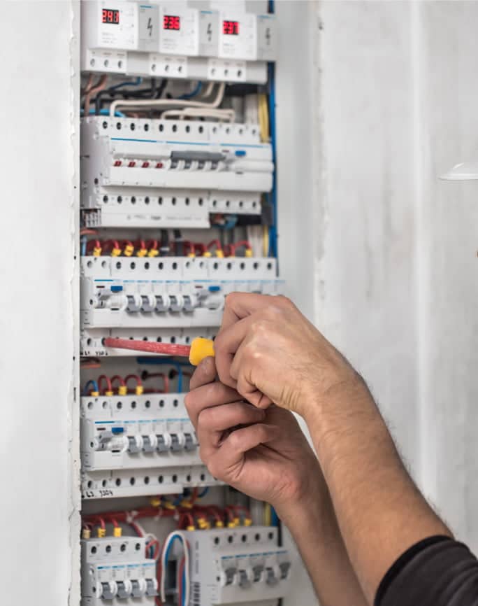 Categorías de Materiales Eléctricos